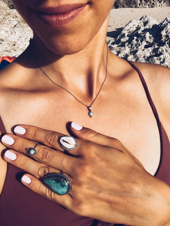 Larimar ring met zilveren parels